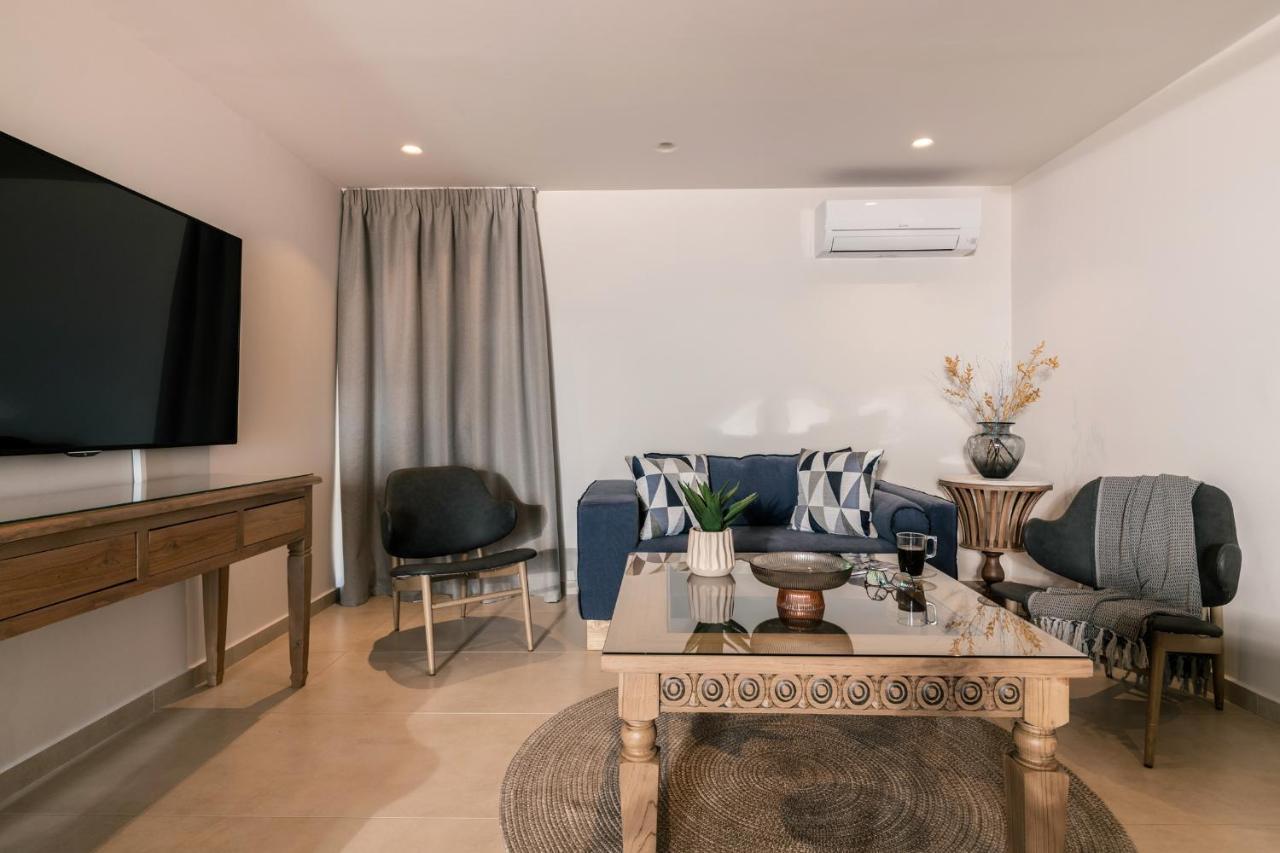Phoenix Apartments 자킨토스 타운 외부 사진